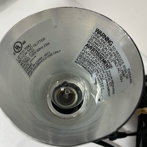 Star-Pattern LED Night Lamp - Black - Picture 7 of 9